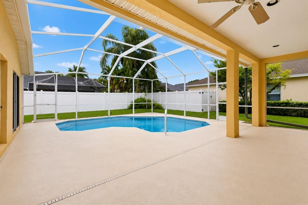 For Sale: $530,000 (4 beds, 2 baths, 2312 Square Feet)