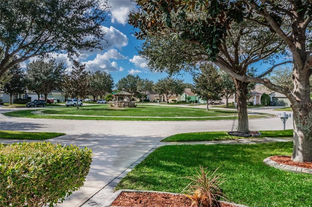 For Sale: $294,000 (3 beds, 2 baths, 1296 Square Feet)