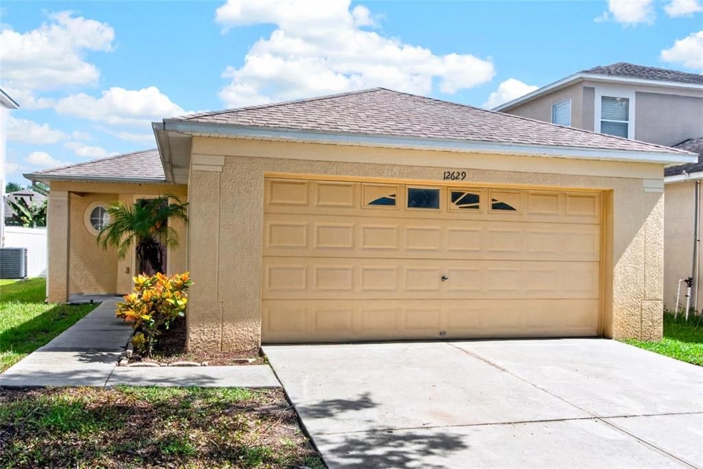 For Sale: $294,000 (3 beds, 2 baths, 1296 Square Feet)