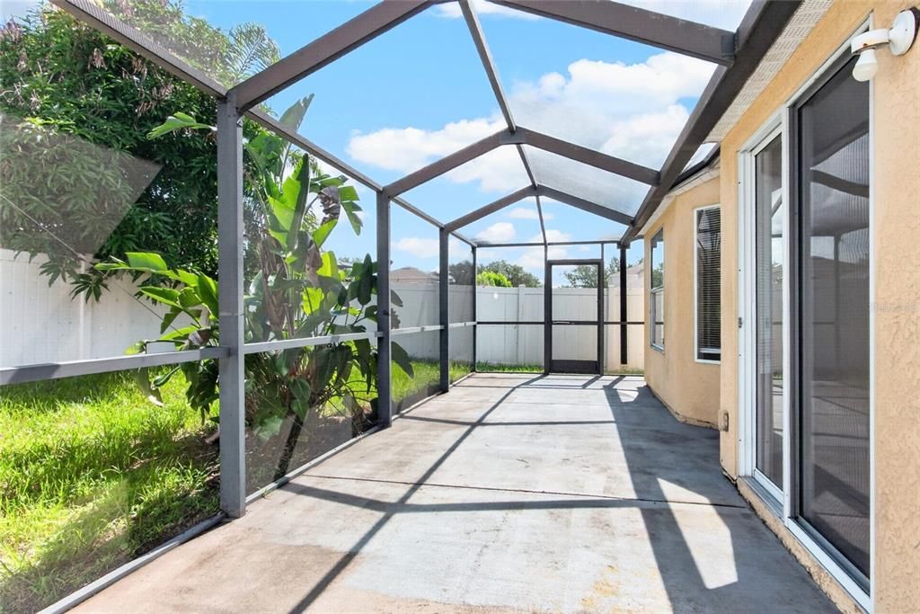 For Sale: $294,000 (3 beds, 2 baths, 1296 Square Feet)