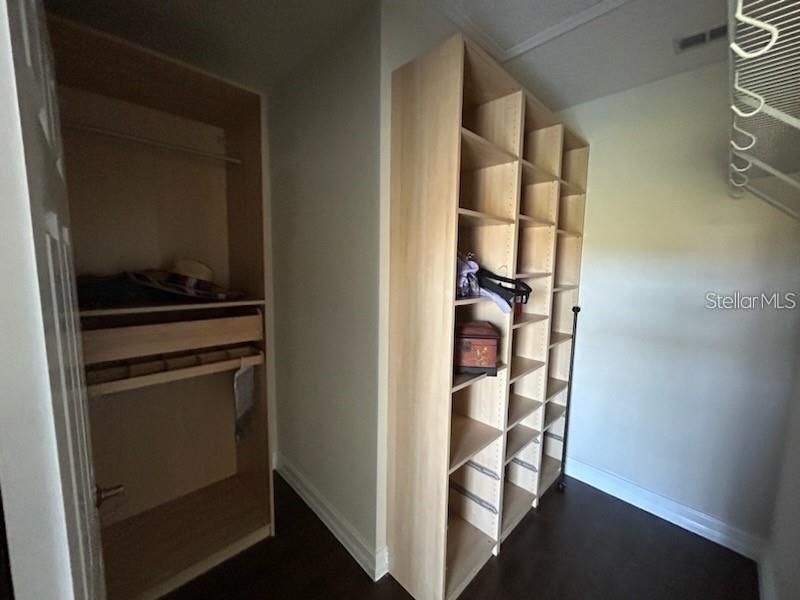 For Rent: $2,650 (3 beds, 3 baths, 1854 Square Feet)