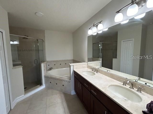 For Rent: $2,650 (3 beds, 3 baths, 1854 Square Feet)