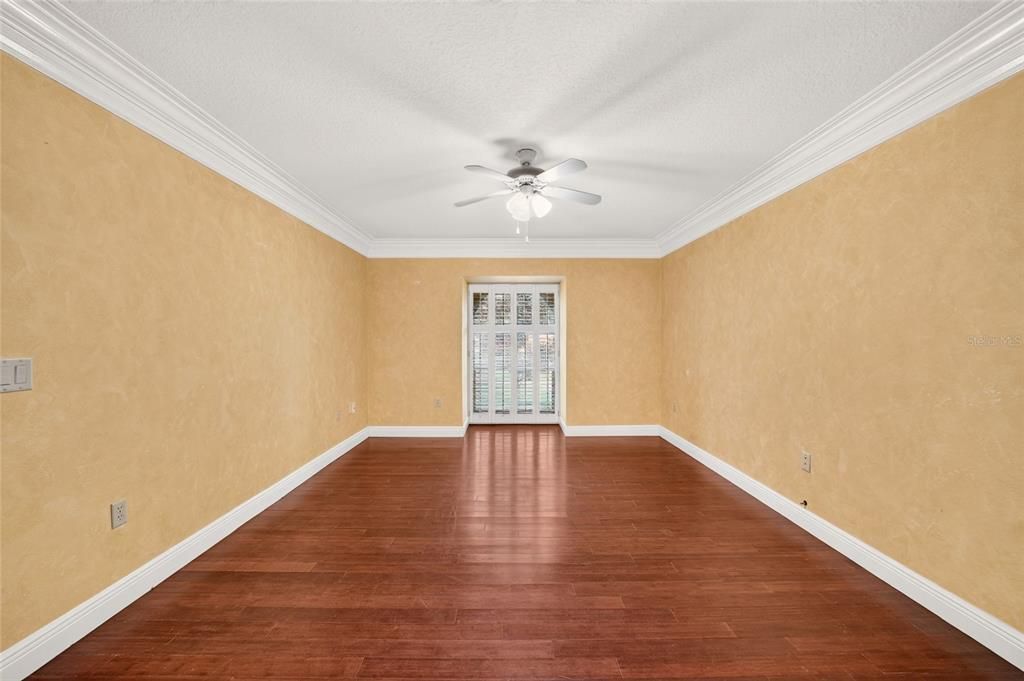For Sale: $459,000 (3 beds, 2 baths, 1956 Square Feet)