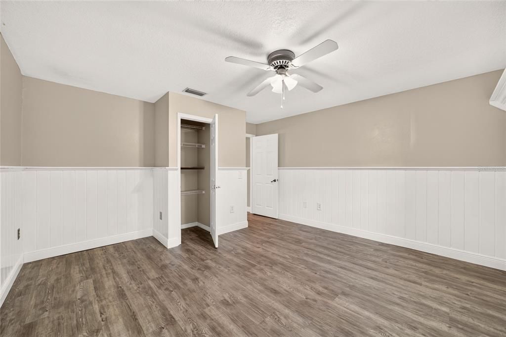For Sale: $459,000 (3 beds, 2 baths, 1956 Square Feet)
