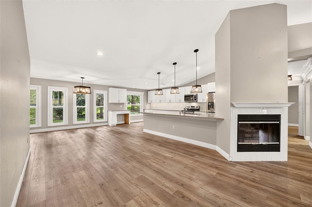 For Sale: $459,000 (3 beds, 2 baths, 1956 Square Feet)