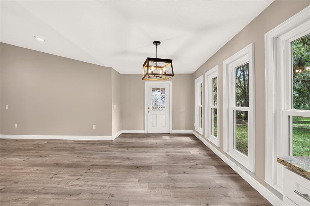 For Sale: $459,000 (3 beds, 2 baths, 1956 Square Feet)