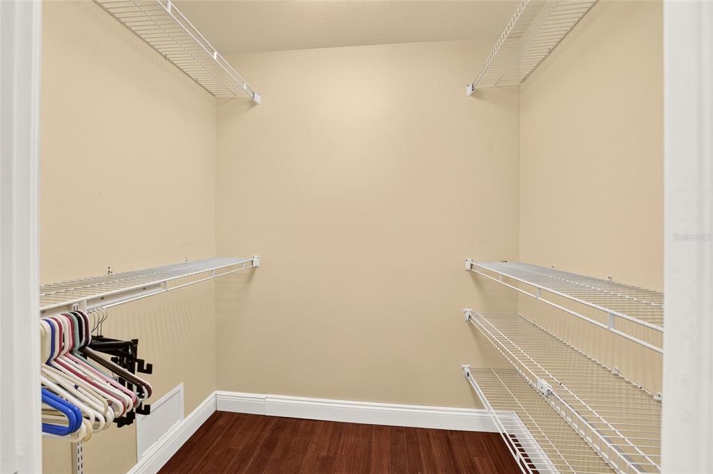 For Sale: $459,000 (3 beds, 2 baths, 1956 Square Feet)