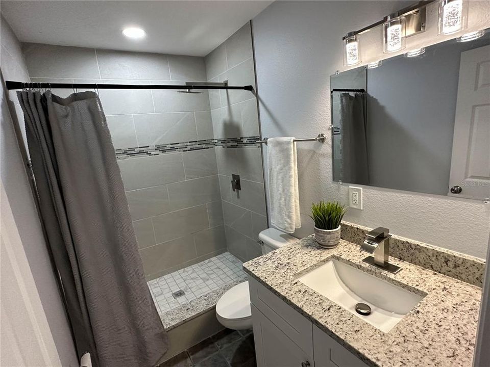 En Renta: $1,825 (2 camas, 2 baños, 1046 Pies cuadrados)