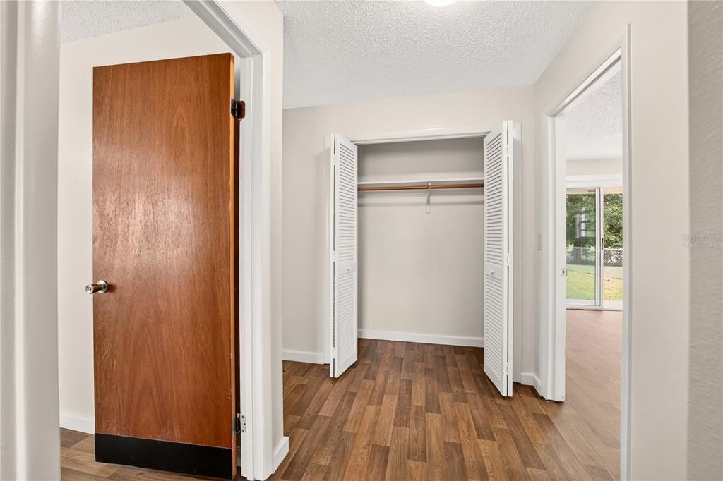 For Sale: $375,000 (2 beds, 2 baths, 1608 Square Feet)