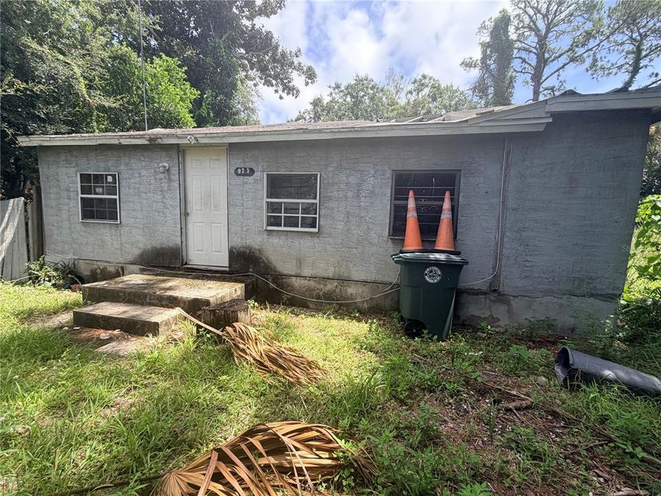 For Sale: $110,000 (3 beds, 2 baths, 1475 Square Feet)