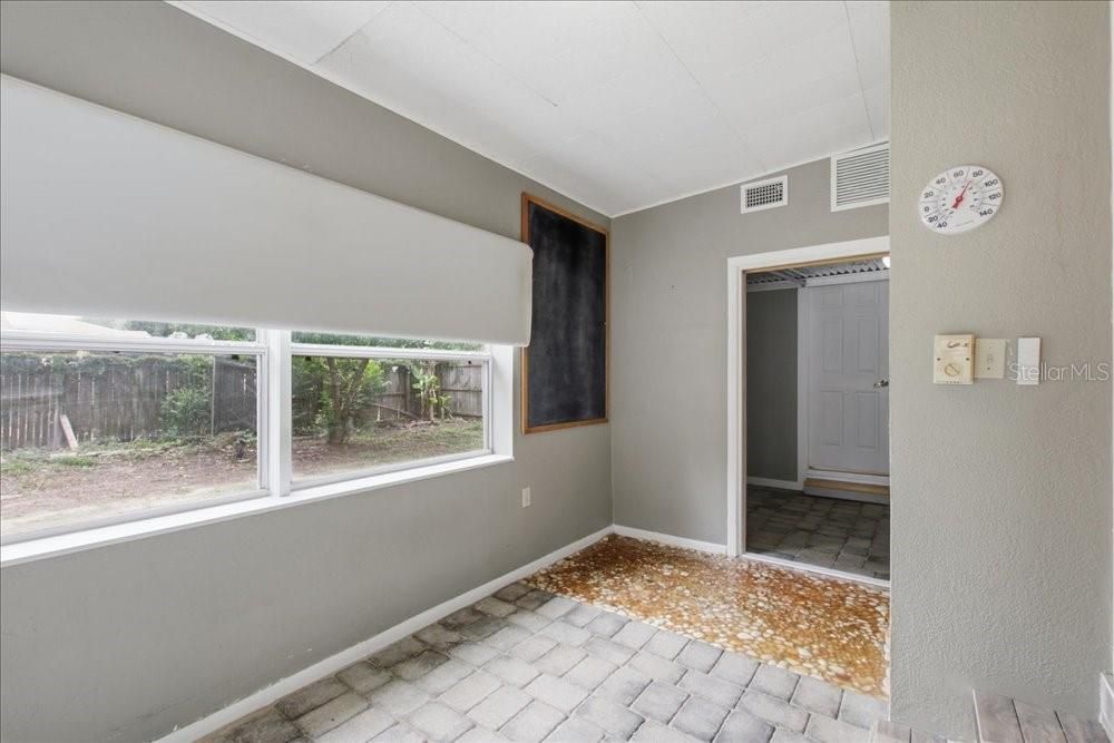 En Venta: $316,000 (3 camas, 2 baños, 1404 Pies cuadrados)