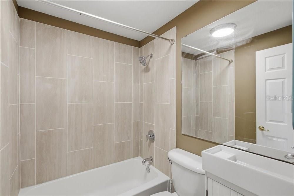 En Venta: $316,000 (3 camas, 2 baños, 1404 Pies cuadrados)