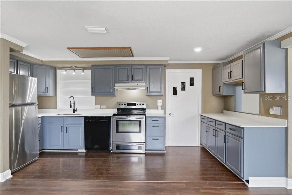 En Venta: $316,000 (3 camas, 2 baños, 1404 Pies cuadrados)