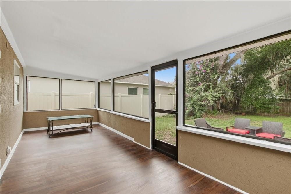 En Venta: $316,000 (3 camas, 2 baños, 1404 Pies cuadrados)