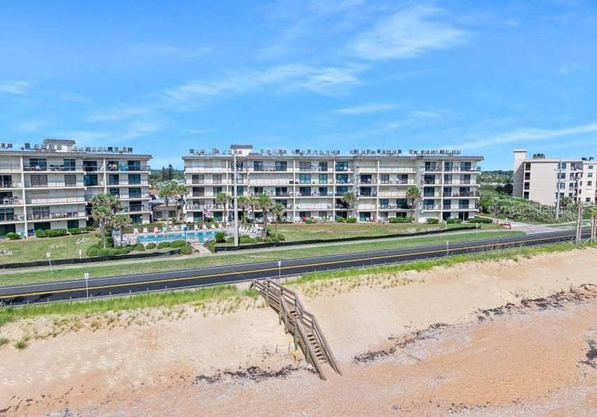 For Sale: $304,900 (2 beds, 2 baths, 1025 Square Feet)