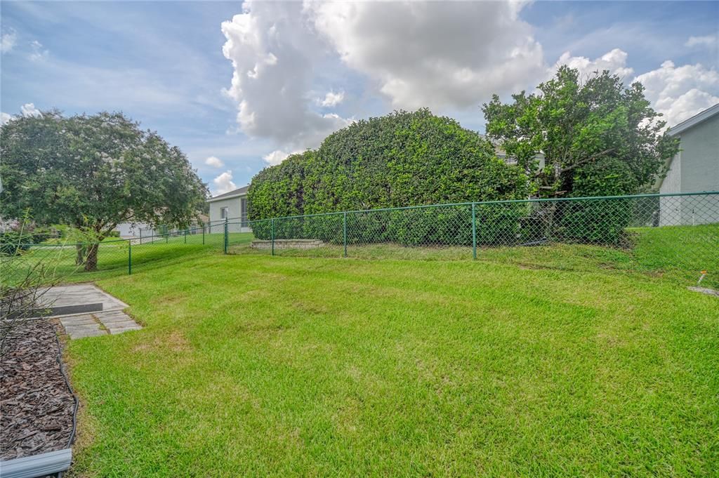 For Sale: $219,900 (2 beds, 2 baths, 1187 Square Feet)