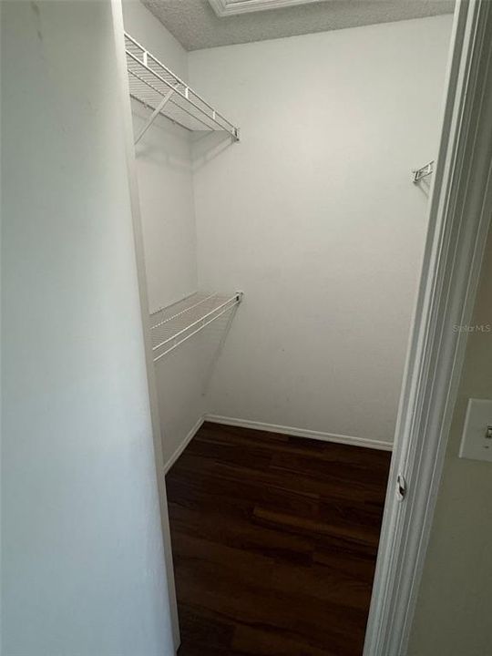 На продажу: $169,000 (2 спален, 2 ванн, 1006 Квадратных фут)