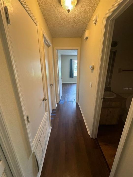 На продажу: $169,000 (2 спален, 2 ванн, 1006 Квадратных фут)