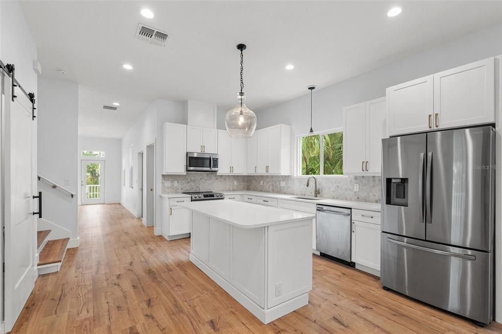 For Sale: $774,900 (3 beds, 3 baths, 2416 Square Feet)