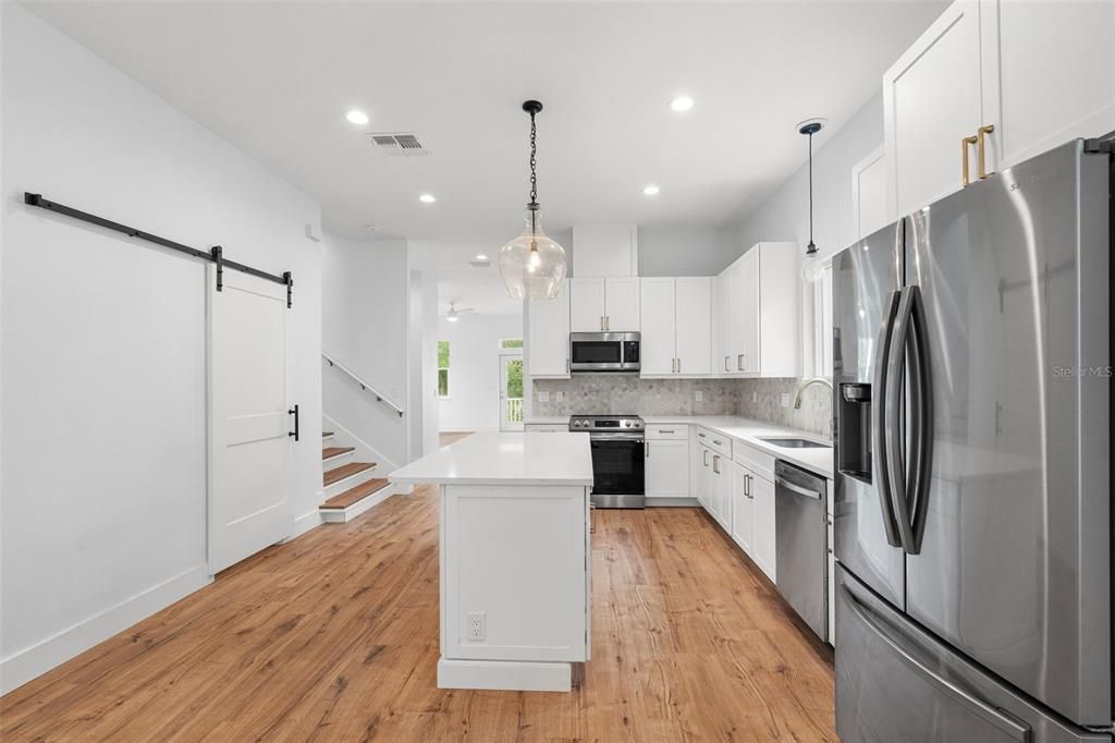 For Sale: $774,900 (3 beds, 3 baths, 2416 Square Feet)