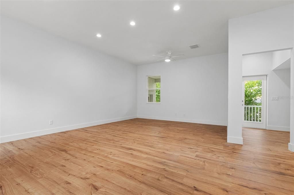 For Sale: $774,900 (3 beds, 3 baths, 2416 Square Feet)