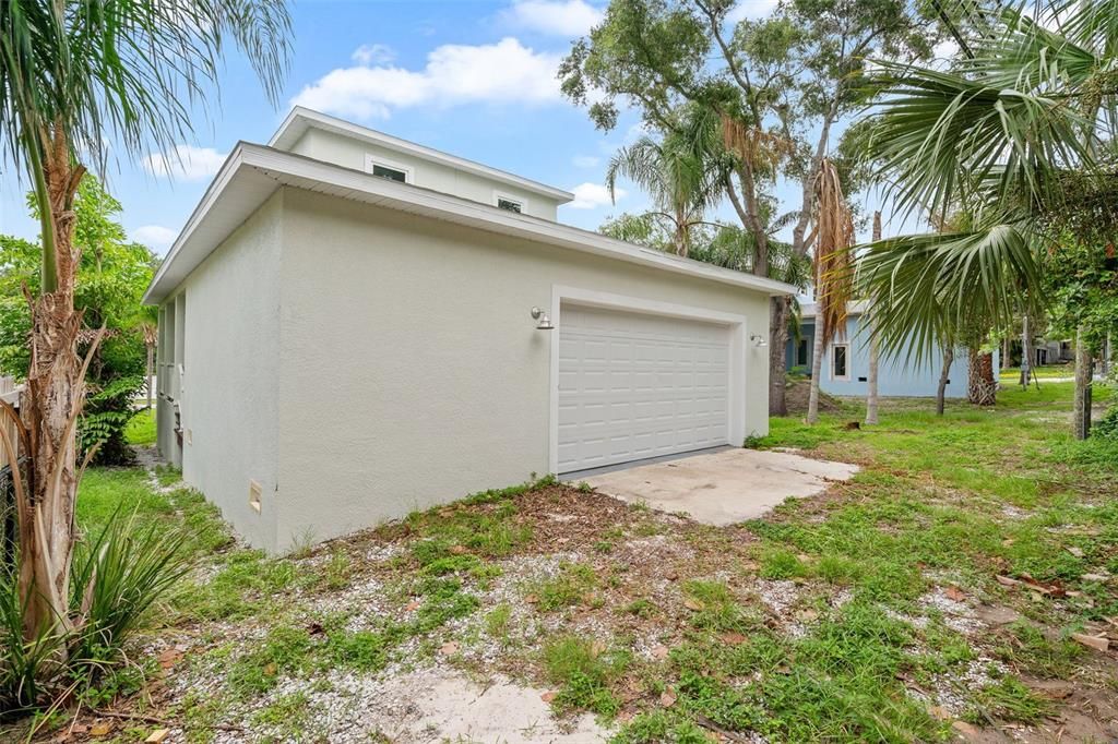 For Sale: $774,900 (3 beds, 3 baths, 2416 Square Feet)