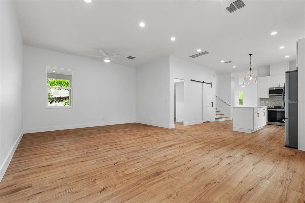 For Sale: $774,900 (3 beds, 3 baths, 2416 Square Feet)