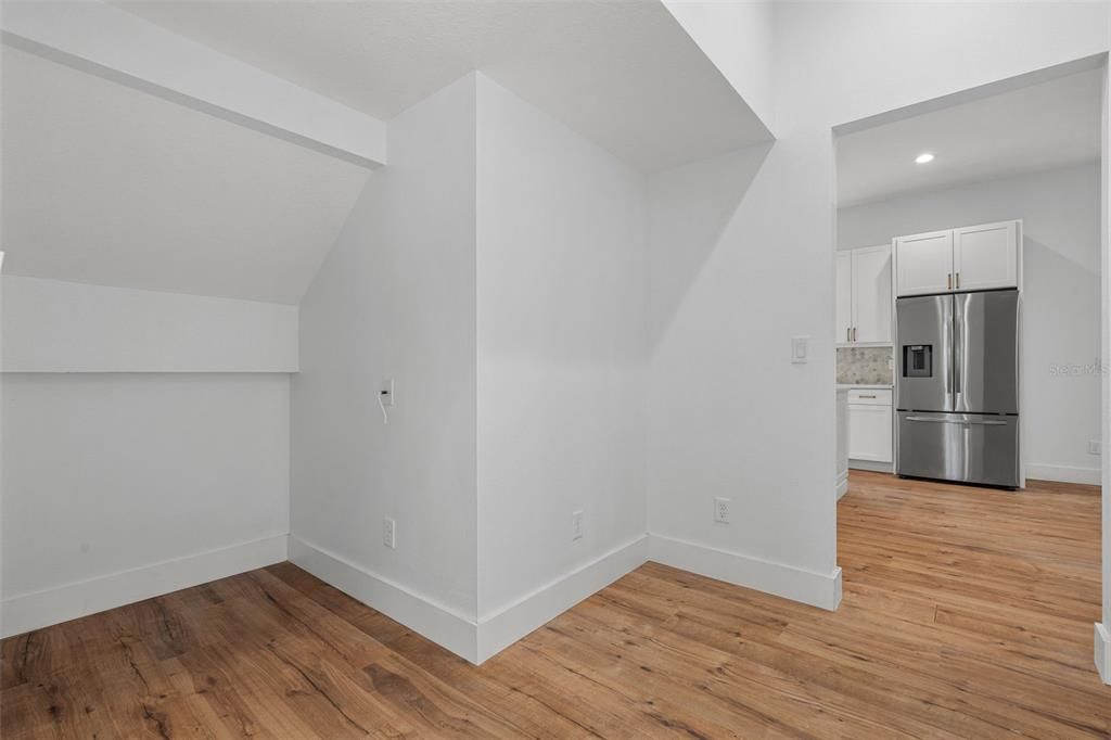 For Sale: $774,900 (3 beds, 3 baths, 2416 Square Feet)