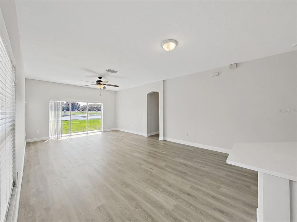 For Sale: $349,000 (4 beds, 2 baths, 1938 Square Feet)