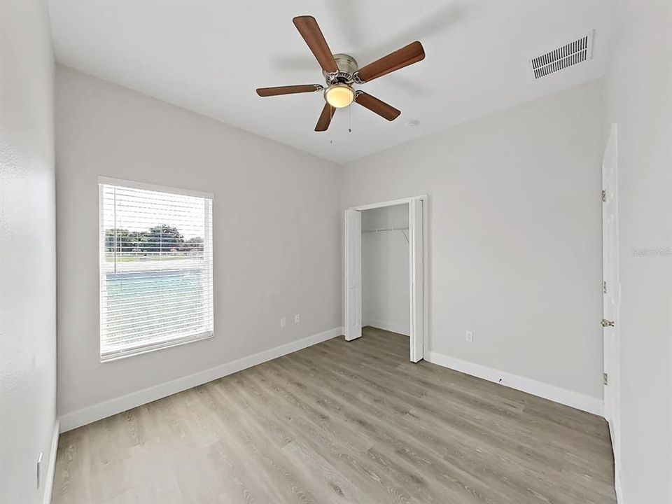 For Sale: $349,000 (4 beds, 2 baths, 1938 Square Feet)