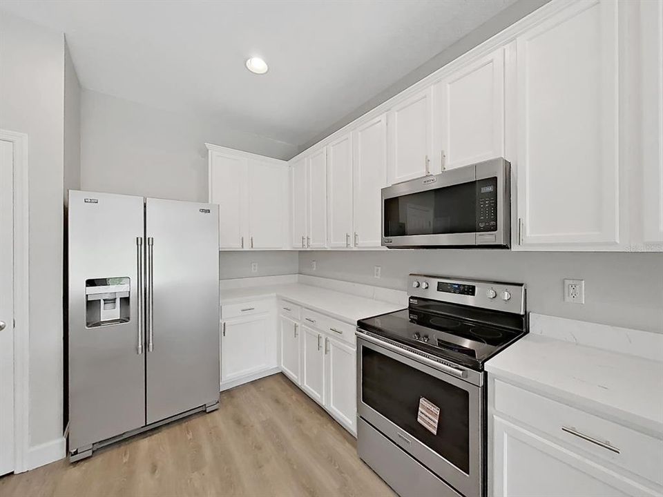 For Sale: $349,000 (4 beds, 2 baths, 1938 Square Feet)