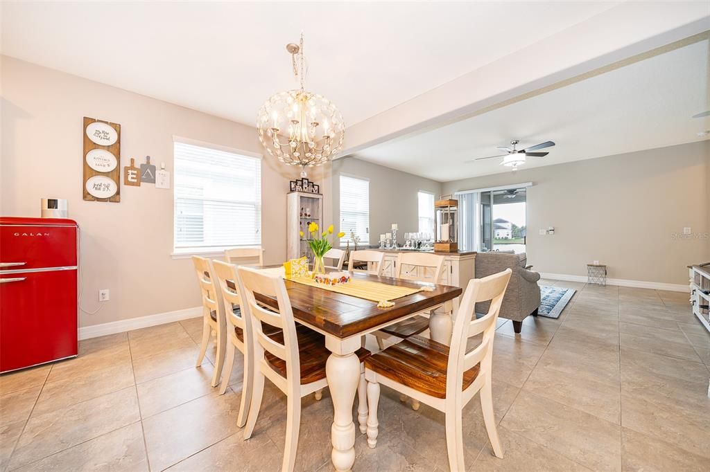 For Rent: $3,500 (5 beds, 4 baths, 2937 Square Feet)