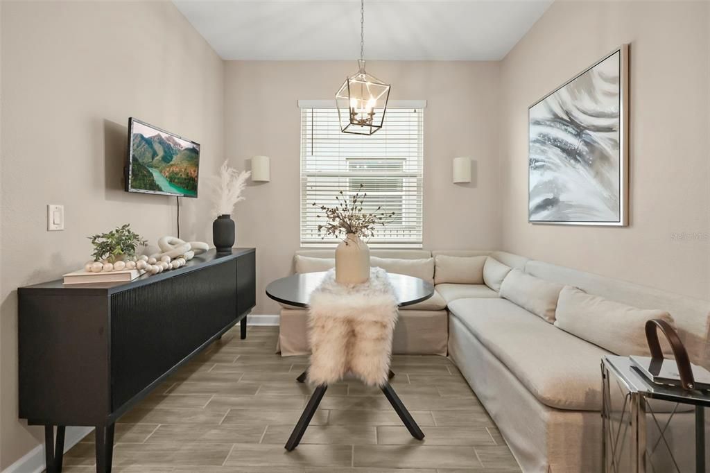 For Sale: $450,000 (4 beds, 3 baths, 2322 Square Feet)