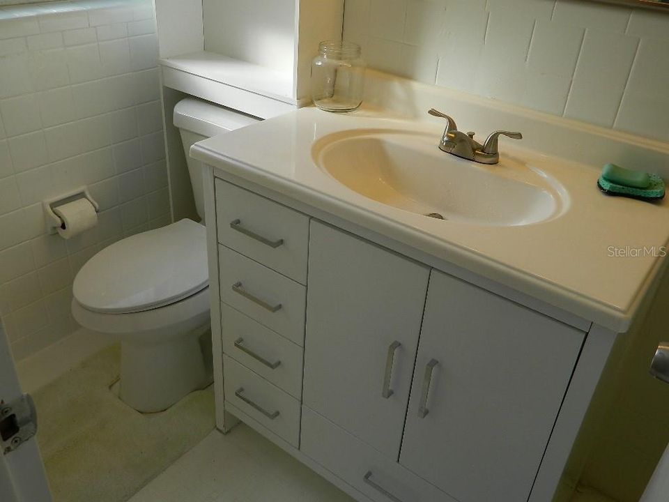 For Rent: $1,900 (3 beds, 2 baths, 1398 Square Feet)