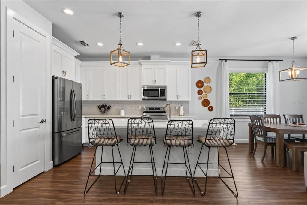 For Sale: $449,900 (3 beds, 2 baths, 1517 Square Feet)