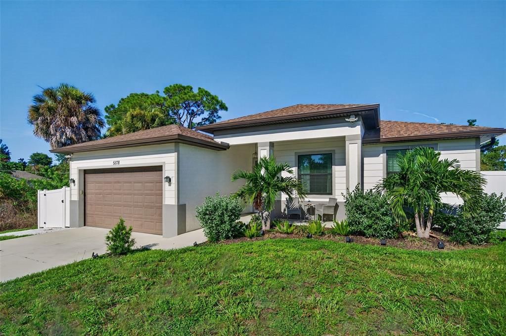 For Sale: $449,900 (3 beds, 2 baths, 1517 Square Feet)