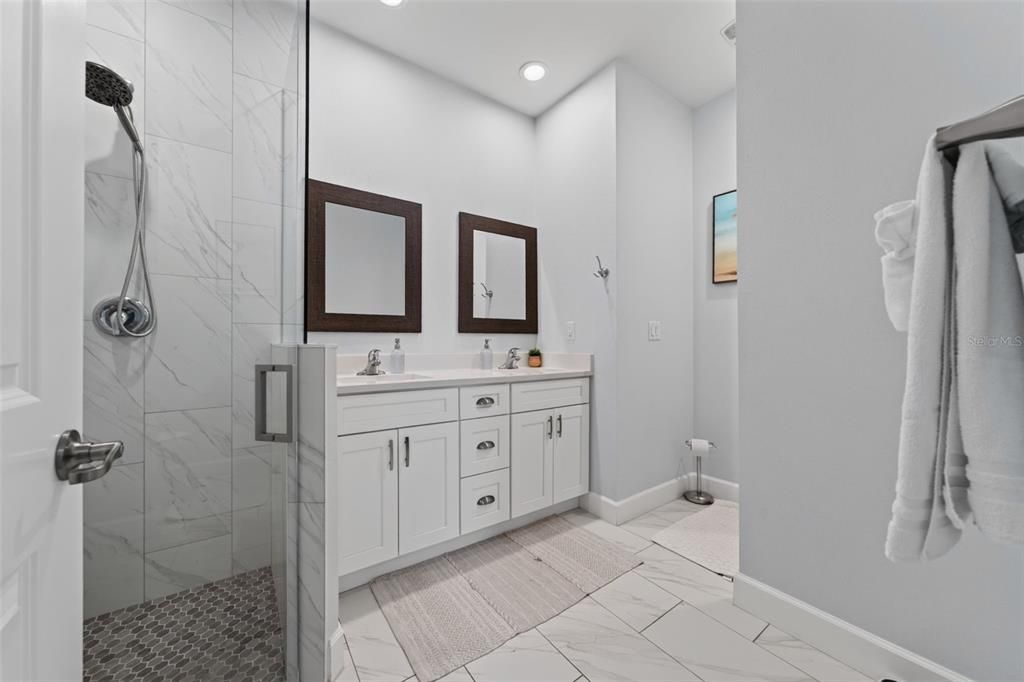 For Sale: $449,900 (3 beds, 2 baths, 1517 Square Feet)