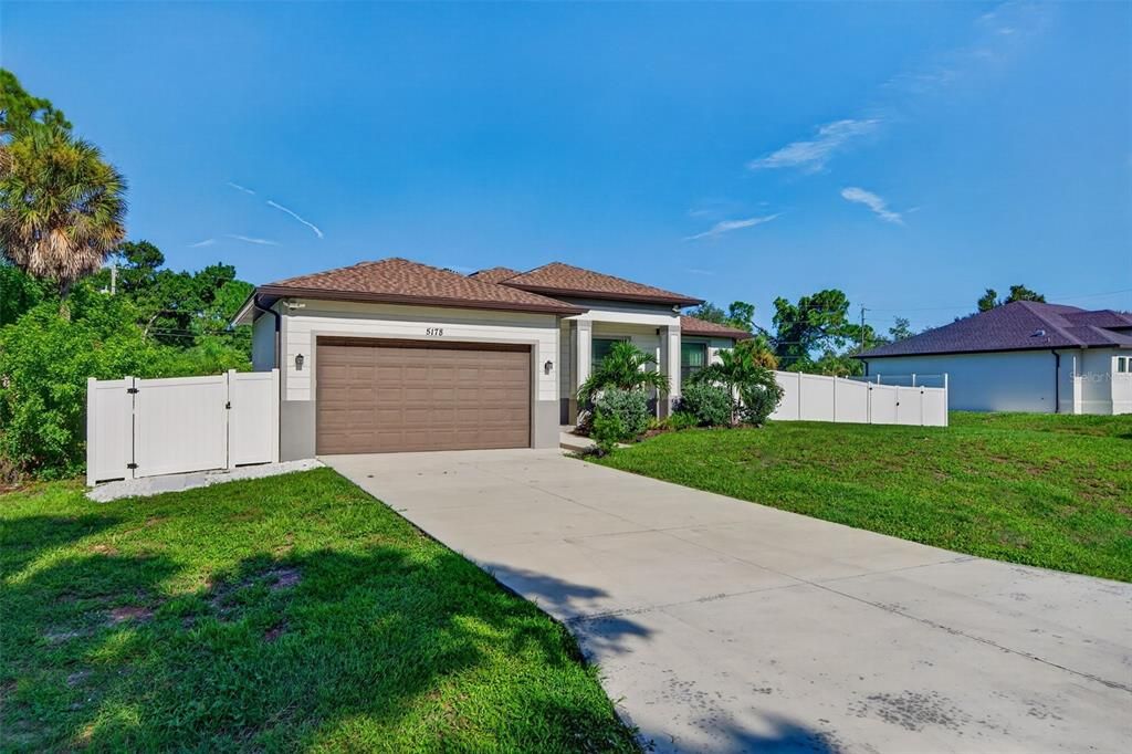 For Sale: $449,900 (3 beds, 2 baths, 1517 Square Feet)