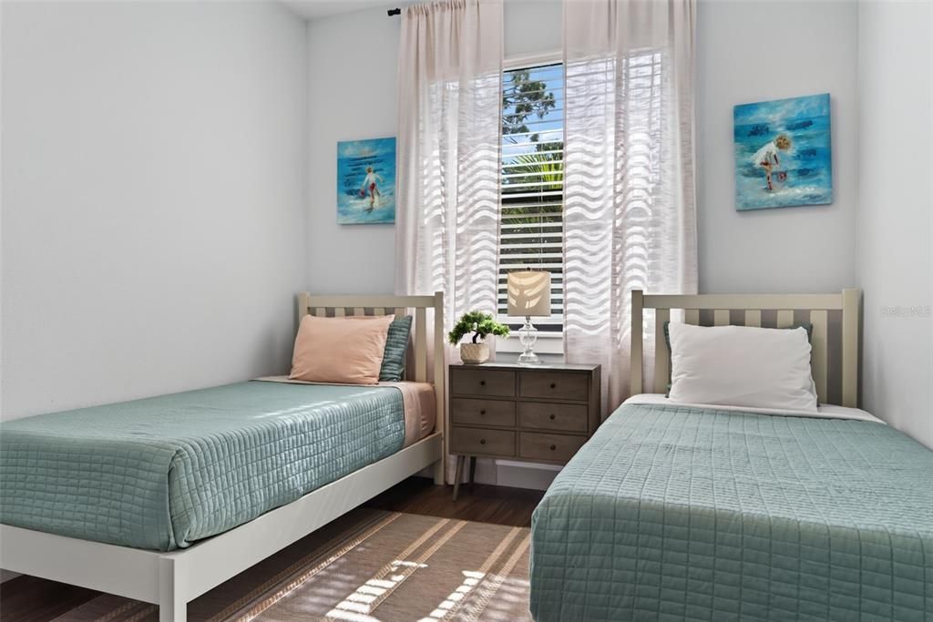 For Sale: $449,900 (3 beds, 2 baths, 1517 Square Feet)