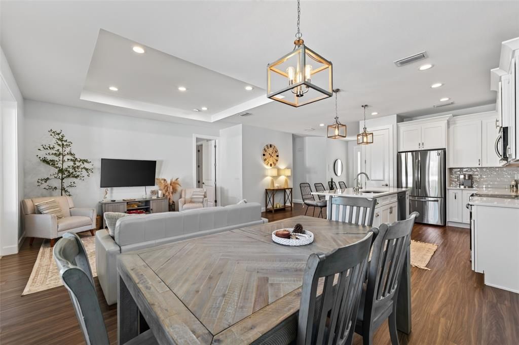 For Sale: $449,900 (3 beds, 2 baths, 1517 Square Feet)