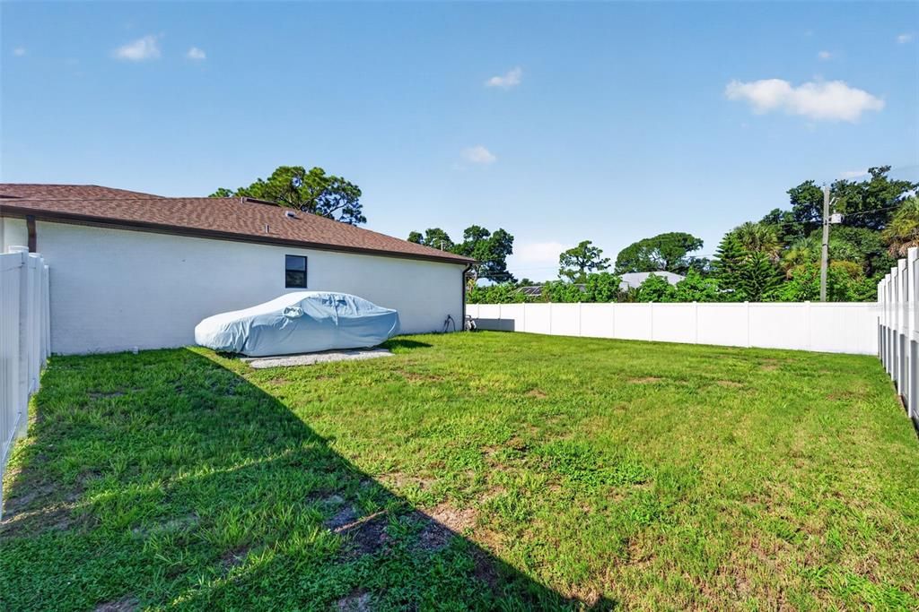 For Sale: $449,900 (3 beds, 2 baths, 1517 Square Feet)