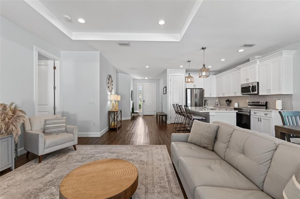 For Sale: $449,900 (3 beds, 2 baths, 1517 Square Feet)