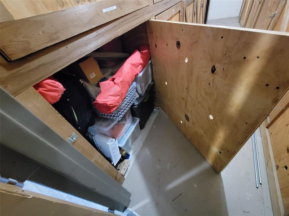 For Rent: $1,700 (2 beds, 2 baths, 940 Square Feet)