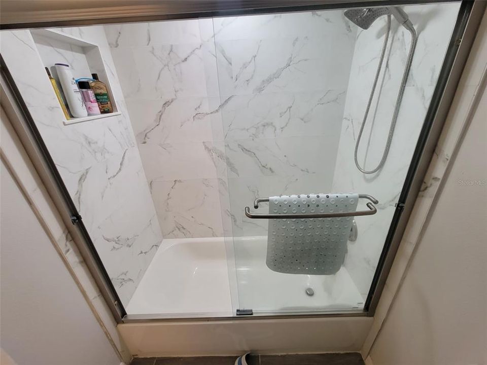 For Rent: $1,700 (2 beds, 2 baths, 940 Square Feet)