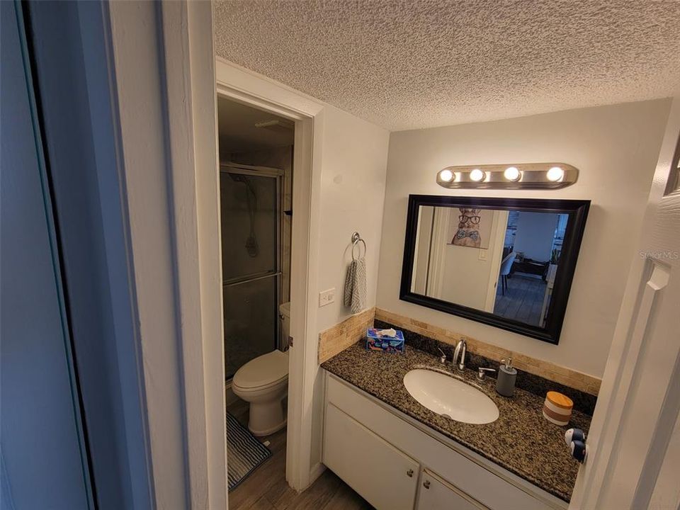 For Rent: $1,700 (2 beds, 2 baths, 940 Square Feet)