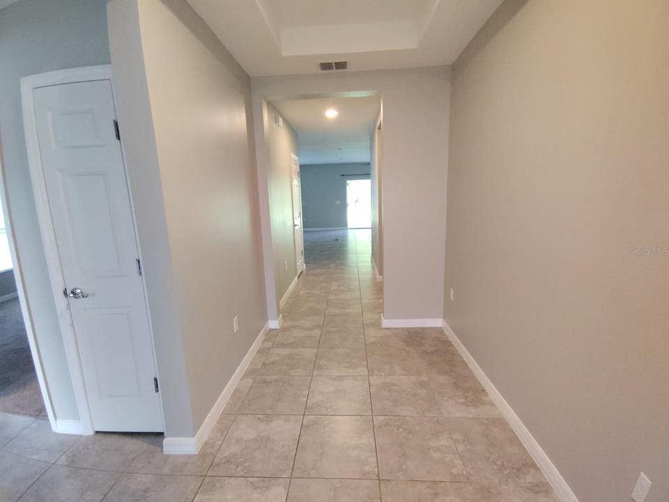For Rent: $2,100 (3 beds, 2 baths, 1844 Square Feet)