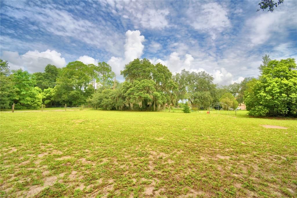 For Sale: $580,000 (3 beds, 2 baths, 2024 Square Feet)