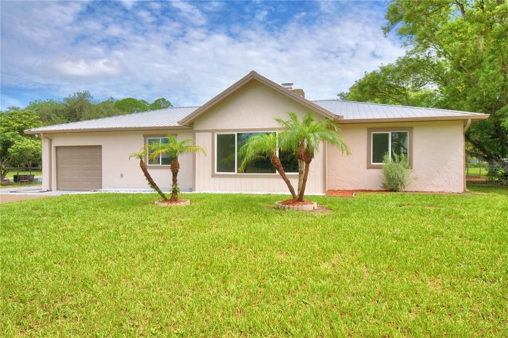 For Sale: $580,000 (3 beds, 2 baths, 2024 Square Feet)