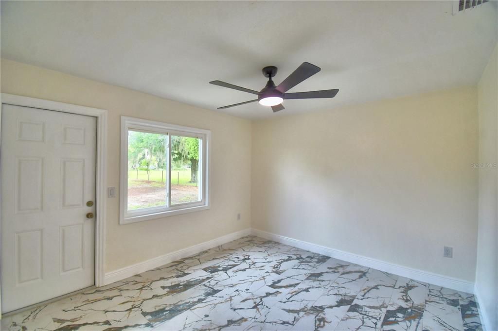 For Sale: $580,000 (3 beds, 2 baths, 2024 Square Feet)