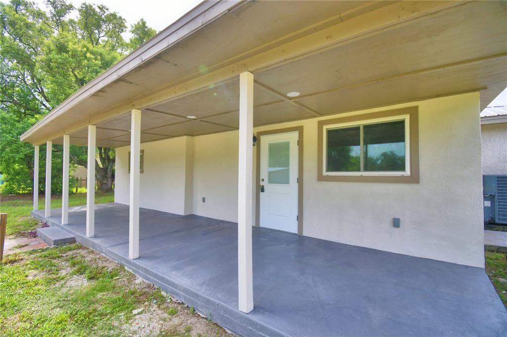 For Sale: $580,000 (3 beds, 2 baths, 2024 Square Feet)